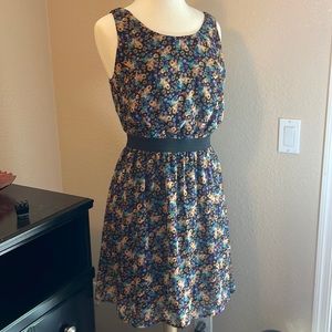 Xhilaration floral dress L